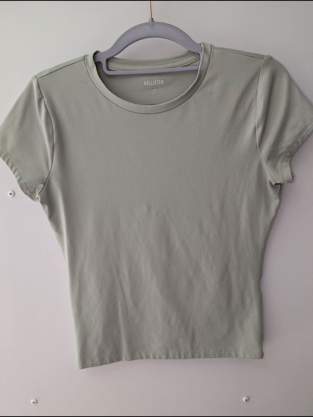 💚 Hollister Light Sage Soft Fitted Crewneck Short Sleeve Tee